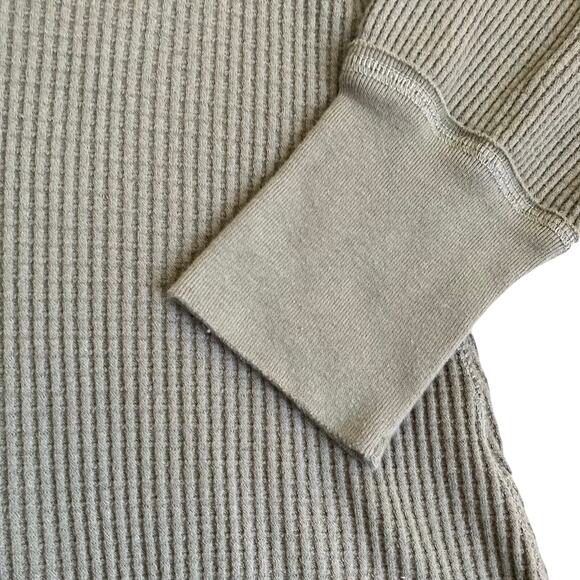 Free People Sz S Olive Green Waffle Knit Thermal Top Oversized Split Back Cozy - Picture 6 of 16